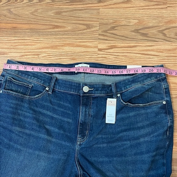 Lane Bryant Cropped Flare Blue Jeans, 26 - Picture 9 of 10
